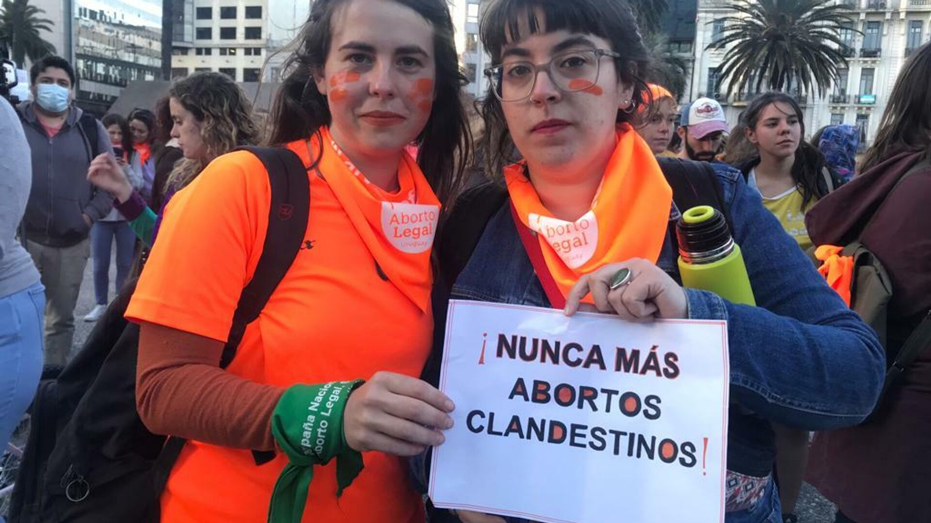 Manifestantes en Uruguay en la convocatoria en defensa de la Ley Voluntaria de Interrupción al Embarazo - Sputnik Mundo, 1920, 07.04.2025