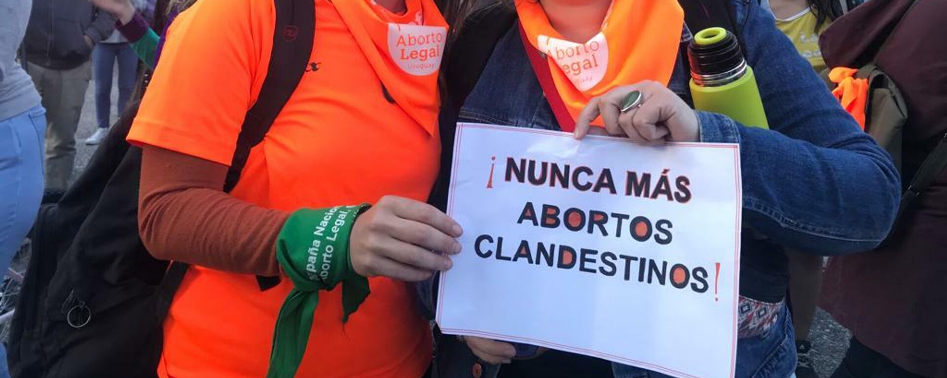 Manifestantes en Uruguay en la convocatoria en defensa de la Ley Voluntaria de Interrupción al Embarazo - Sputnik Mundo, 1920, 07.04.2025