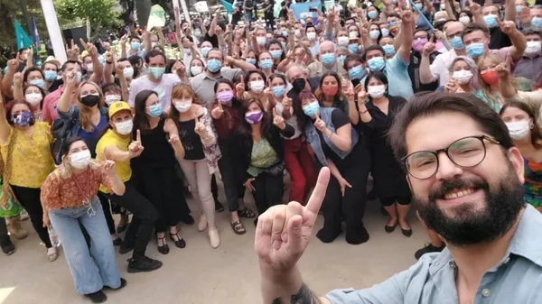 Gabriel Boric, candidato a presidente de Chile - Sputnik Mundo