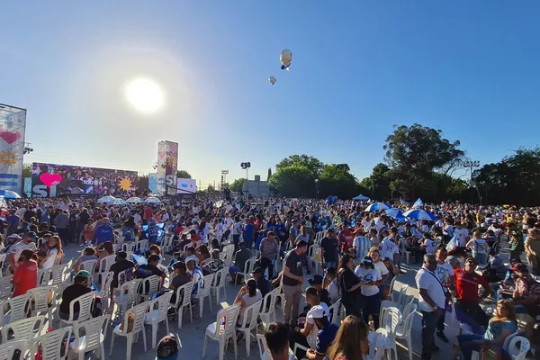 Cierre de campaña del Frente de Todos para las elecciones legislativas en Argentina Cierre de campaña del Frente de Todos para las elecciones legislativas en Argentina - Sputnik Mundo