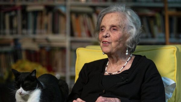 Elena Poniatowska, escritora mexicana - Sputnik Mundo