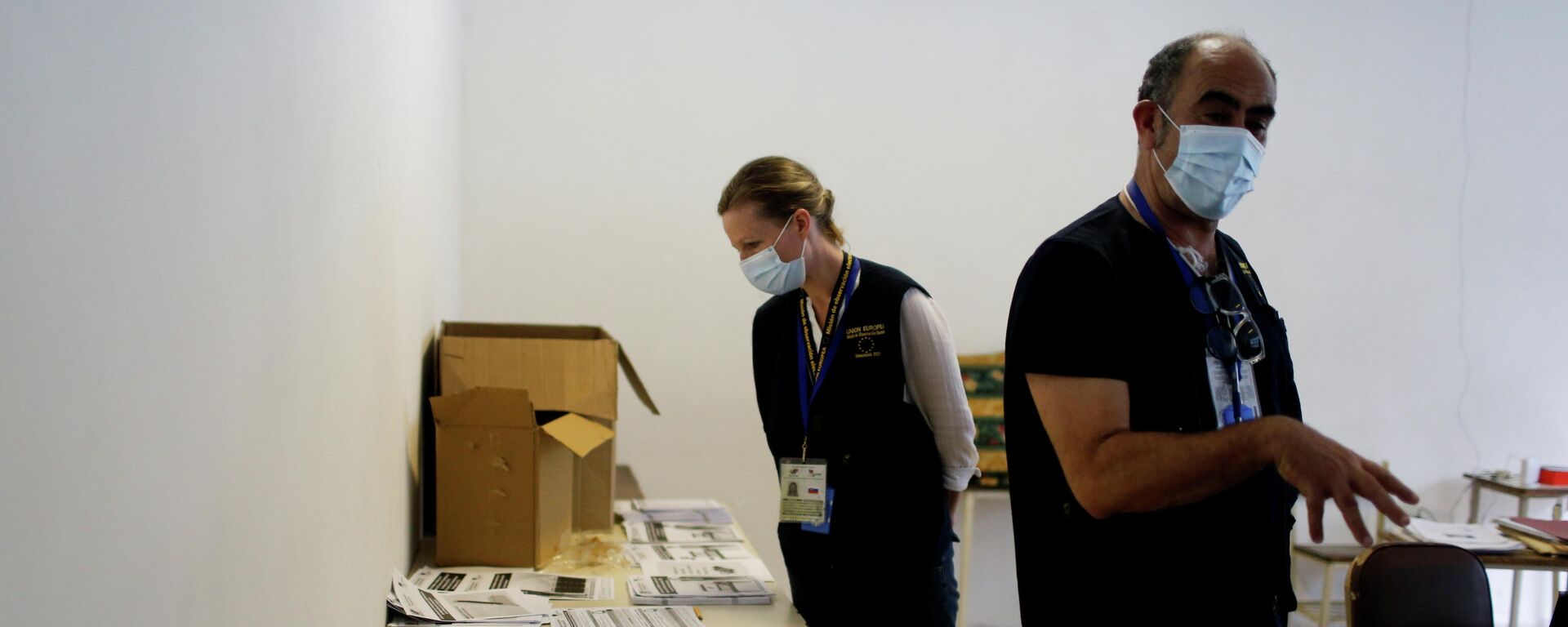 Un colegio electoral en Venezuela Un colegio electoral en Venezuela - Sputnik Mundo, 1920, 17.11.2021