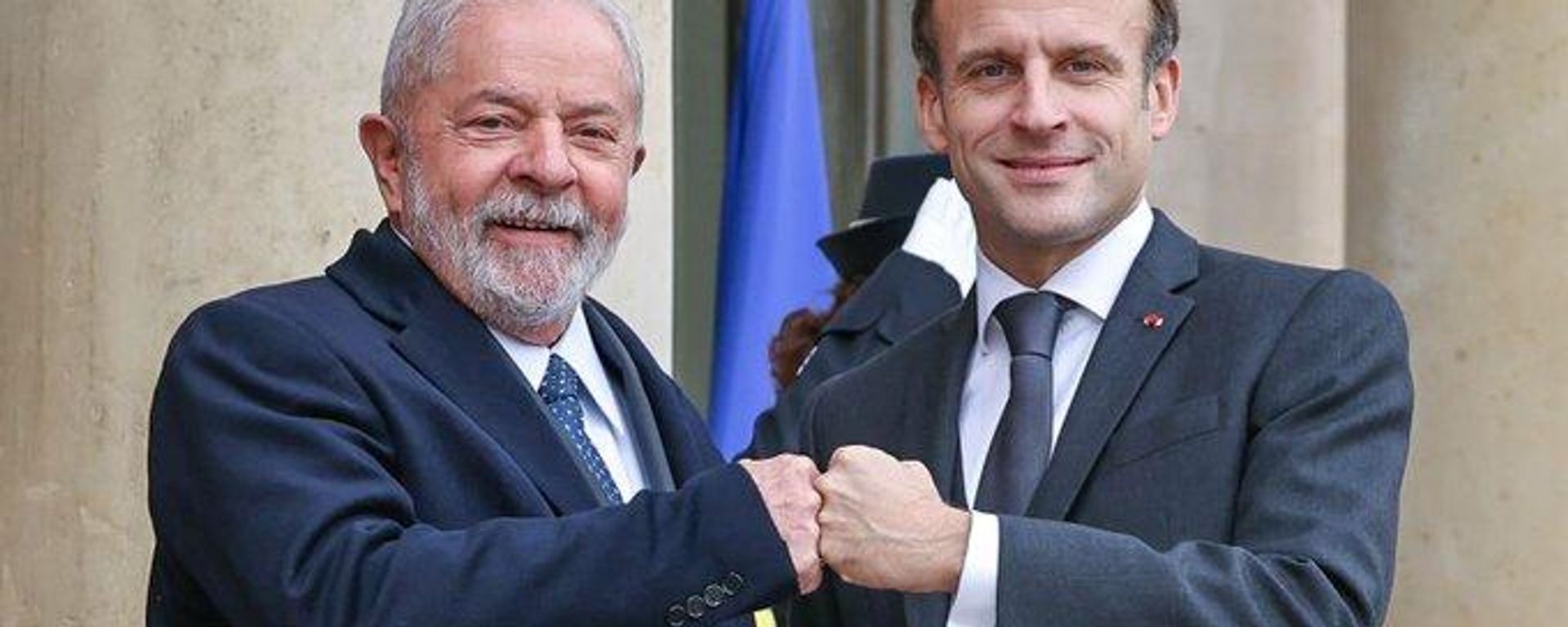 El expresidente brasileño, Luiz Inácio Lula da Silva y el mandatario francés, Emannuel Macron El expresidente brasileño, Luiz Inácio Lula da Silva y el mandatario francés, Emannuel Macron - Sputnik Mundo, 1920, 17.11.2021