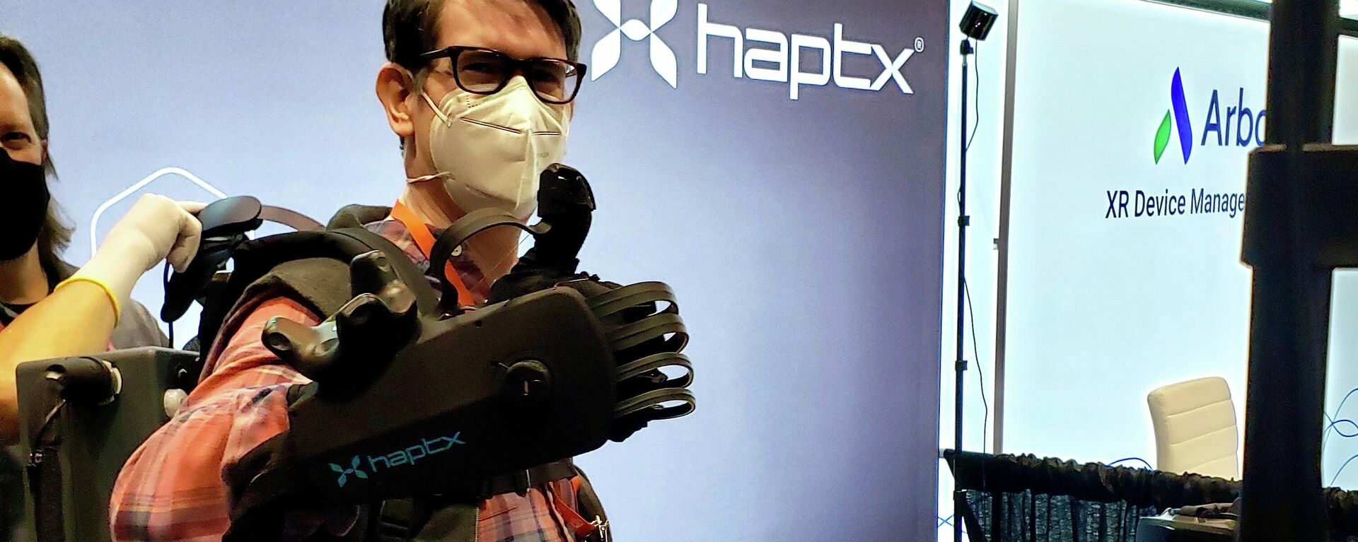 Creadores de guantes de alta tecnología HaptX - Sputnik Mundo, 1920, 18.11.2021