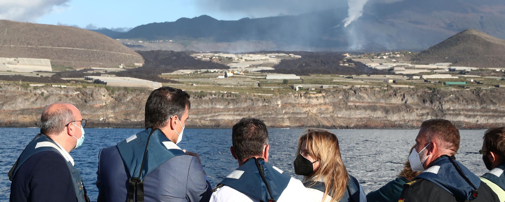 El presidente del Gobierno español, Pedro Sánchez, visitó la isla de La Palma - Sputnik Mundo, 1920, 19.11.2021