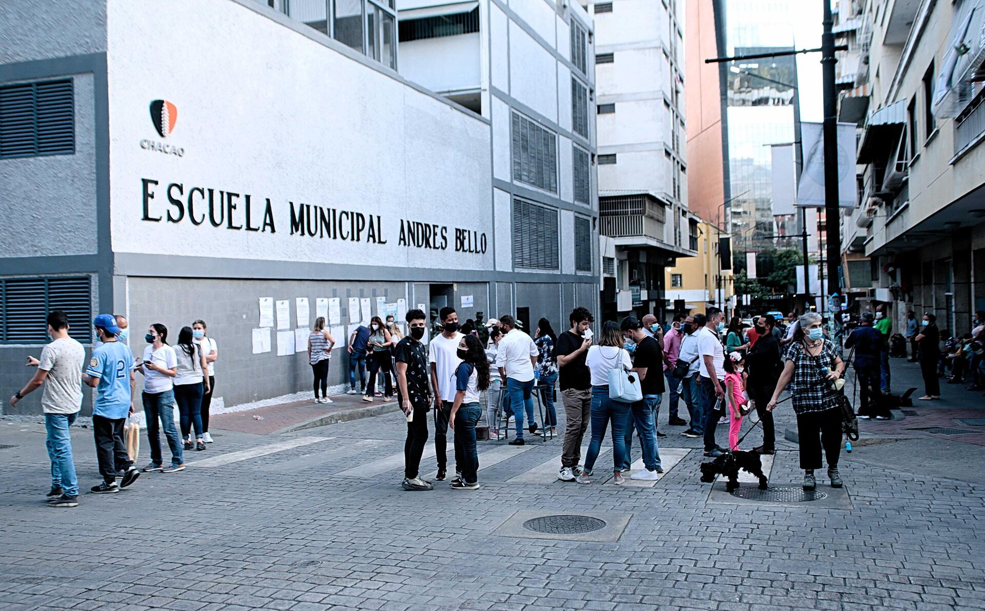 Centro de votación en Chacao, un municipio controlado por la oposición en Caracas Centro de votación en Chacao, un municipio controlado por la oposición en Caracas - Sputnik Mundo, 1920, 22.11.2021