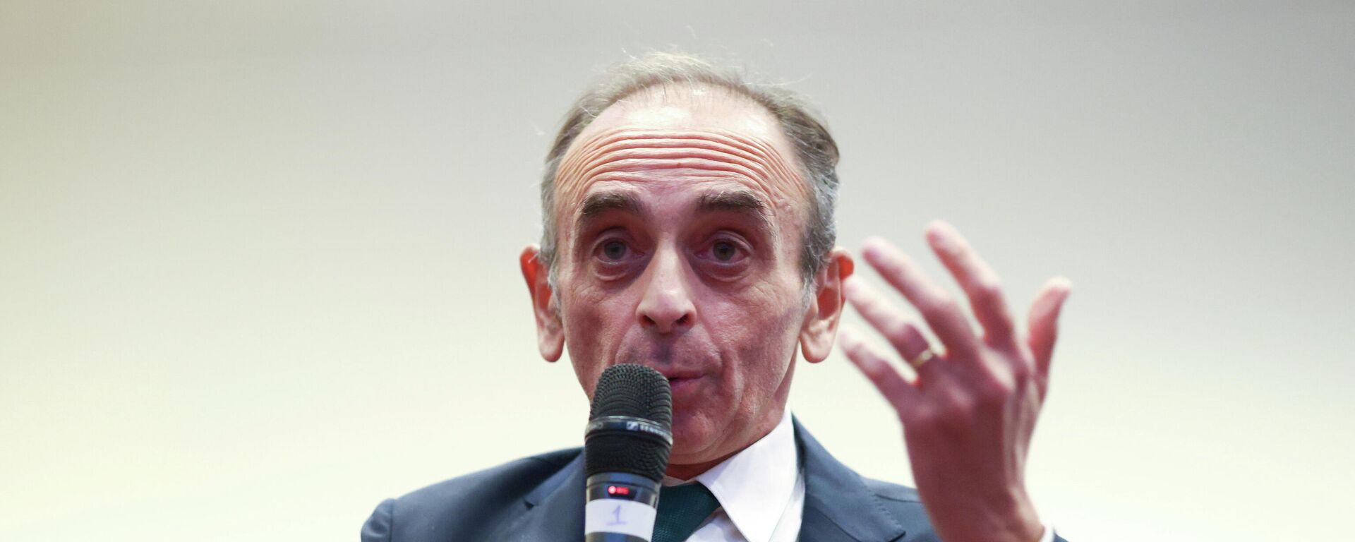 Eric Zemmour, periodista y escritor francés - Sputnik Mundo, 1920, 23.11.2021
