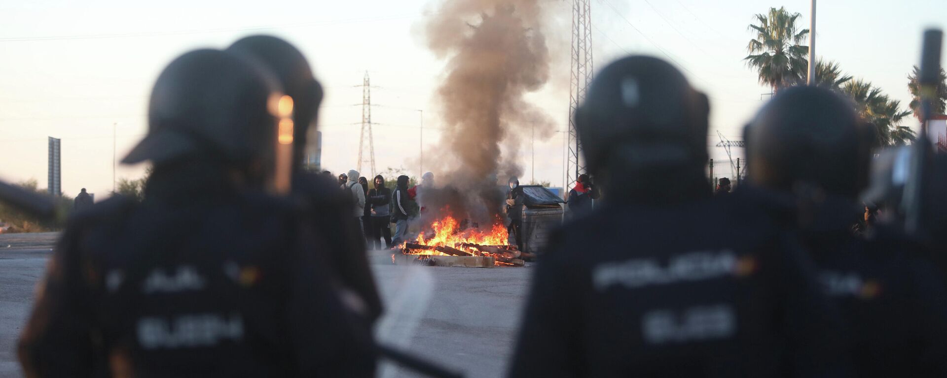 Las protestas en Cádiz, España - Sputnik Mundo, 1920, 25.11.2021