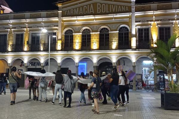 Marchas en Bolivia por el Día Internacional de la Eliminación de la Violencia contra la Mujer - Sputnik Mundo