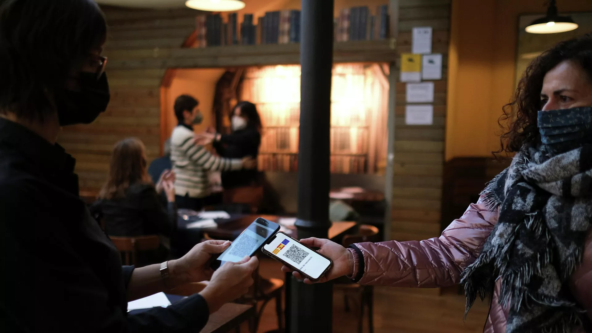 El código QR COVID en el bar (imágen referencial)