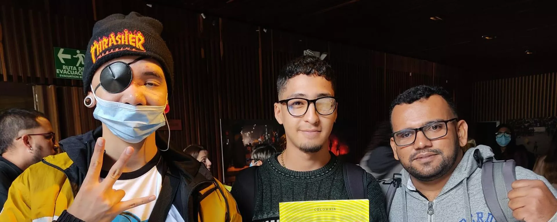 Daniel Jaimes (izquierda) y Faber Carvajal (centro) perdieron uno de sus ojos en las protestas antigubernamentales de Colombia este año. José Romero, por su parte, lo hizo en manifestaciones contra el Gobierno pasado de Juan Manuel Santos (2010 - 2018) Daniel Jaimes (izquierda) y Faber Carvajal (centro) perdieron uno de sus ojos en las protestas antigubernamentales de Colombia este año. José Romero, por su parte, lo hizo en manifestaciones contra el Gobierno pasado de Juan Manuel Santos (2010 - 2018) - Sputnik Mundo, 1920, 27.11.2021