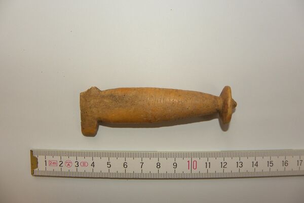 Un artefacto antiguo encontrado en el sitio de Montaña Uslán, en Rusia - Sputnik Mundo