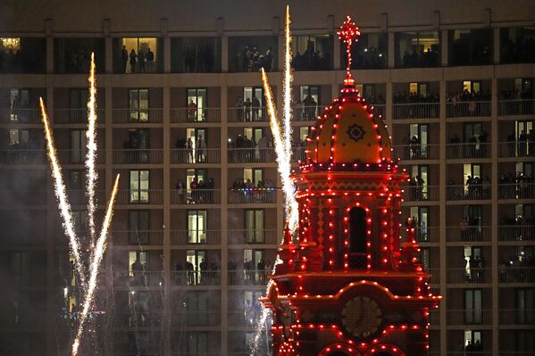 Iluminación navideña en la plaza Country Club, en Kansas City. - Sputnik Mundo