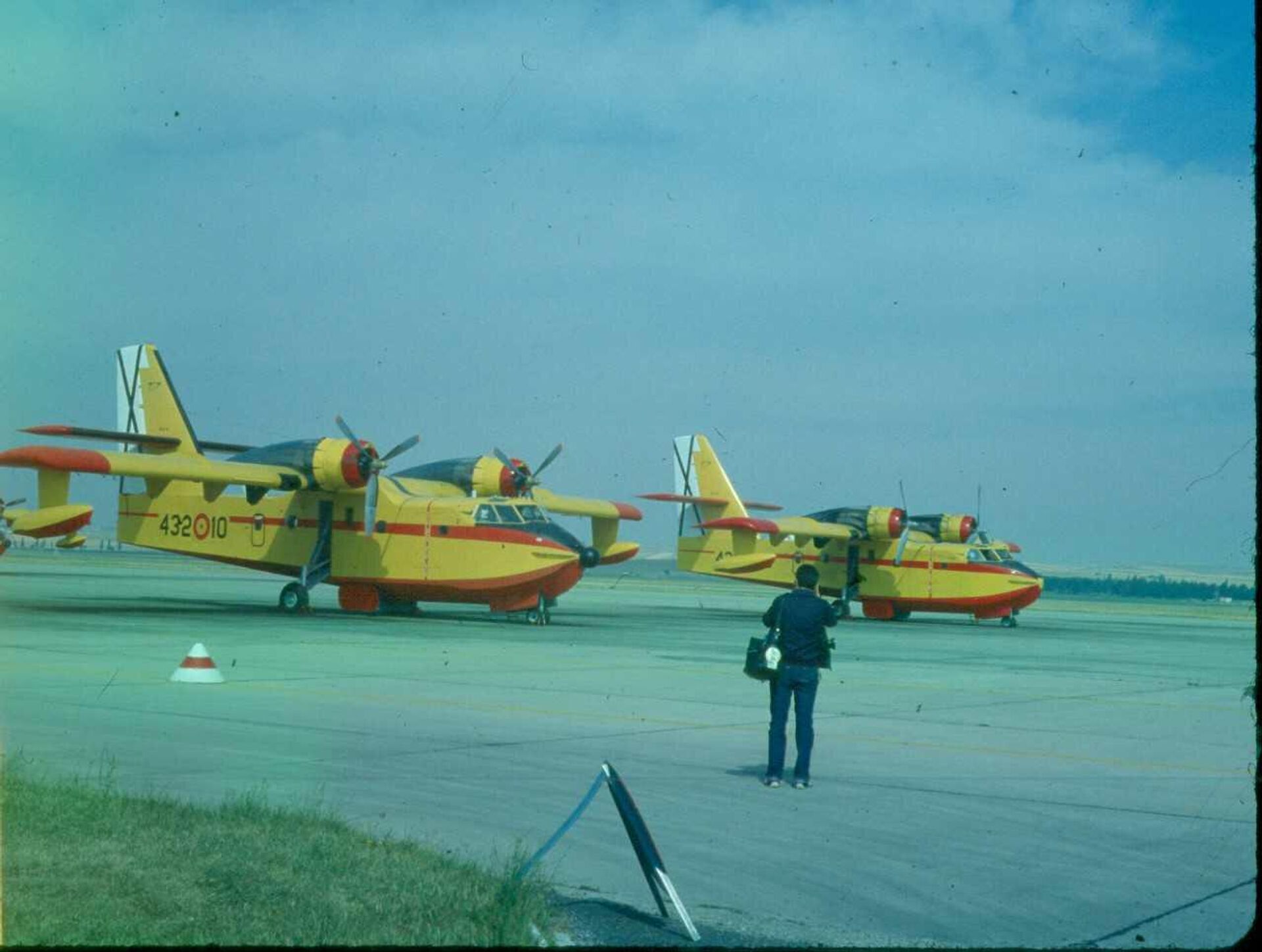 Imagen de archivo de un Canadair-215 en España - Sputnik Mundo, 1920, 30.11.2021