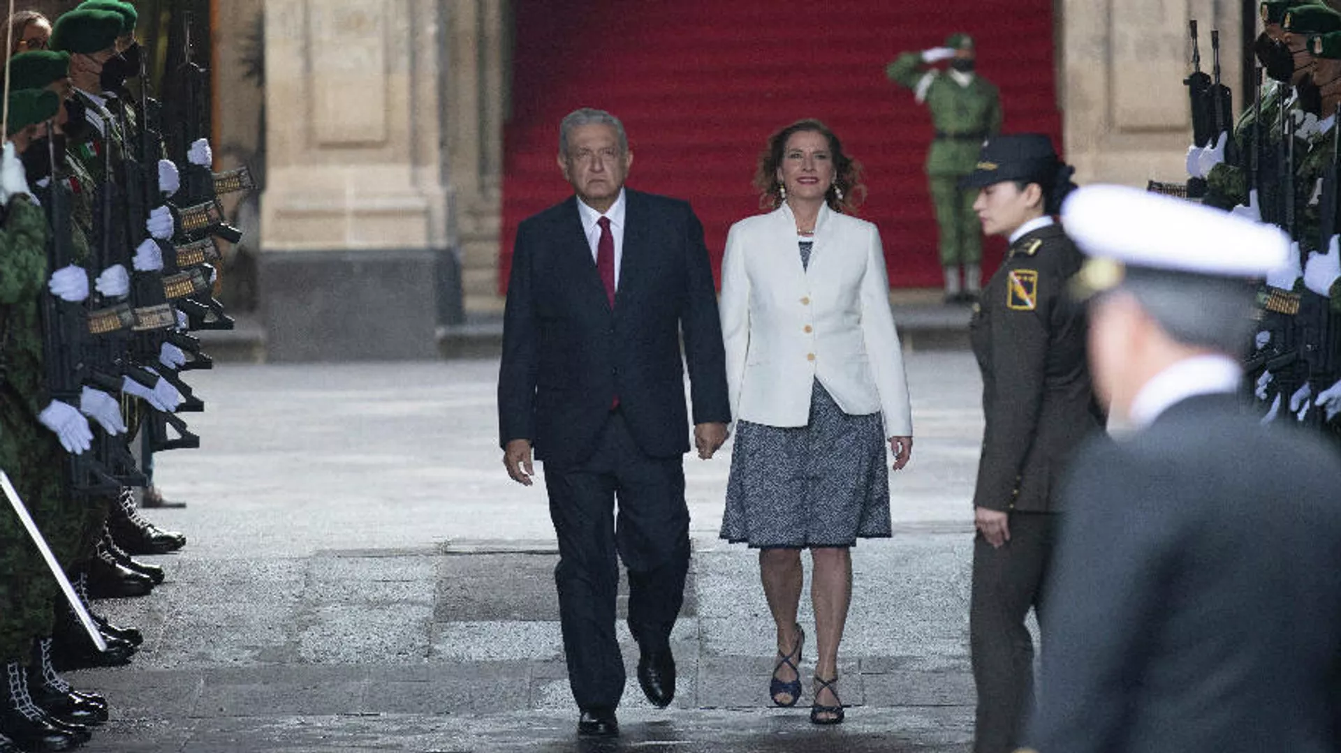 Andrés Manuel López Obrador, presidente de México, y Beatriz Gutiérrez Müller, académica y su esposa