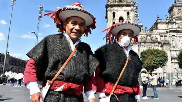 Mexicanos celebran los tres años de AMLO como presidente - Sputnik Mundo