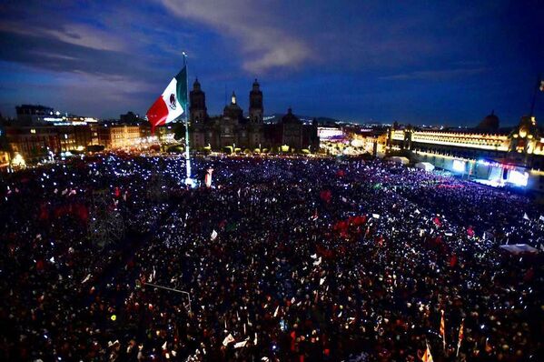 Los tres años de AMLO como presidente  - Sputnik Mundo