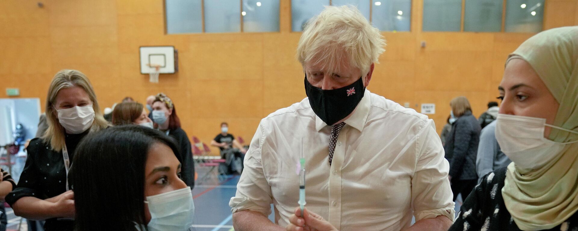 La vacunación en el Reino Unido - Sputnik Mundo, 1920, 02.12.2021