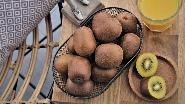 Kiwis (imagen referencial) - Sputnik Mundo