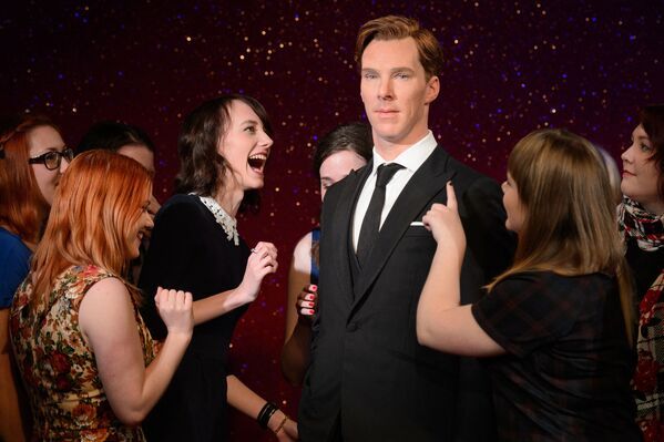 En 1765, Curtius se trasladó a París, donde abrió su propio taller. Dos años después, Marie, junto a su madre, también se mudó a la capital francesa. Allí aprendieron el arte de la escultura de cera.En la foto: la figura del actor británico Benedict Cumberbatch en el Museo Madame Tussauds en Londres. - Sputnik Mundo