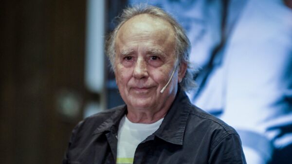 Joan Manuel Serrat, cantautor español - Sputnik Mundo