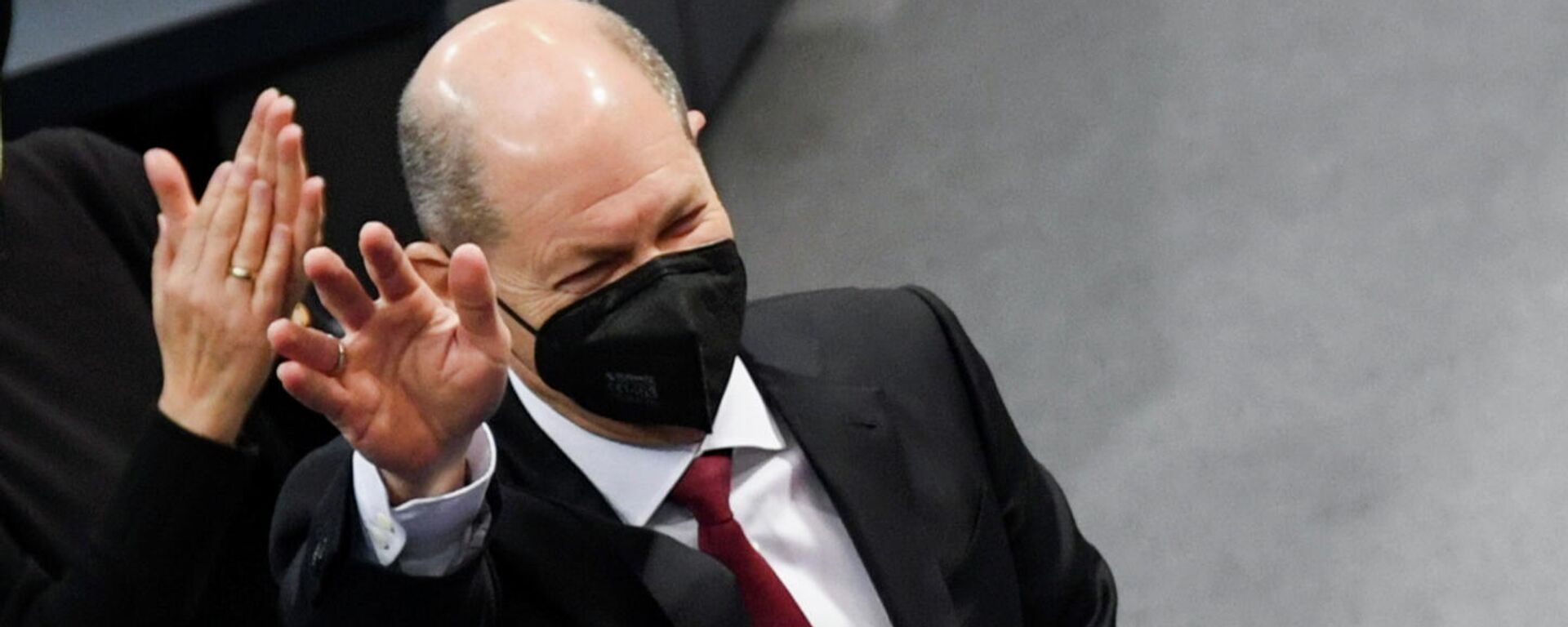 El Bundestag ratifica a Olaf Scholz como nuevo canciller de Alemania El Bundestag ratifica a Olaf Scholz como nuevo canciller de Alemania - Sputnik Mundo, 1920, 08.12.2021
