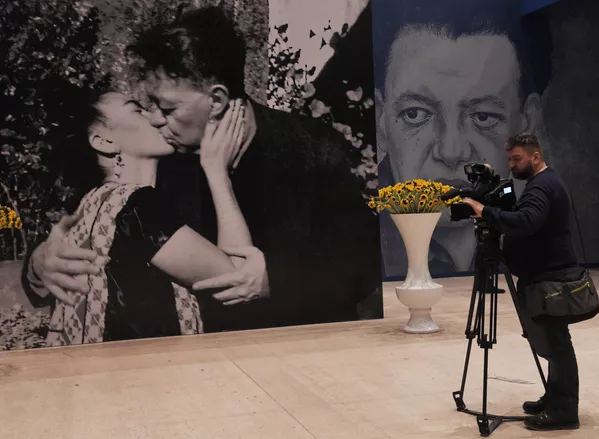 En 1939, Rivera y Kahlo se divorciaron, pero tan solo un año después, volvieron a casarse. En 1939, Rivera y Kahlo se divorciaron, pero tan solo un año después, volvieron a casarse. - Sputnik Mundo