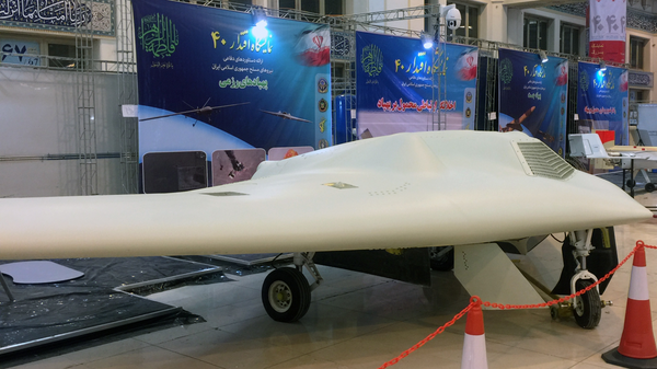 Un dron Shahed 171 Simorgh - Sputnik Mundo