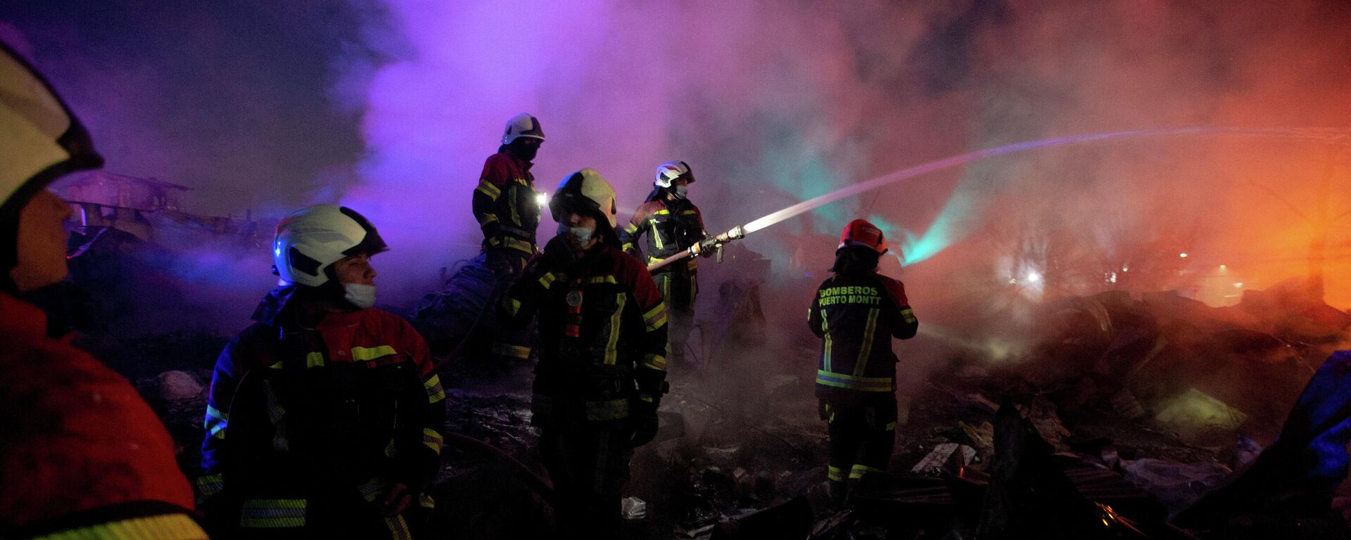 El incendio en zona urbana en Chile El incendio en zona urbana en Chile - Sputnik Mundo, 1920, 10.12.2021