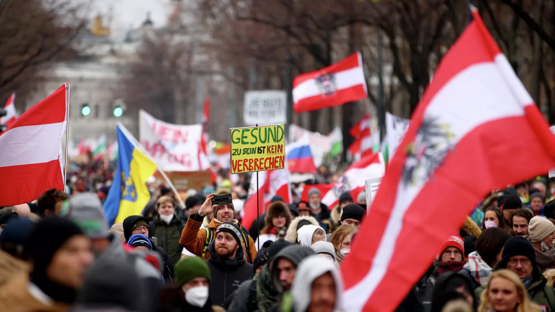 Protestas en Viena contra las restricciones por el COVID-19
