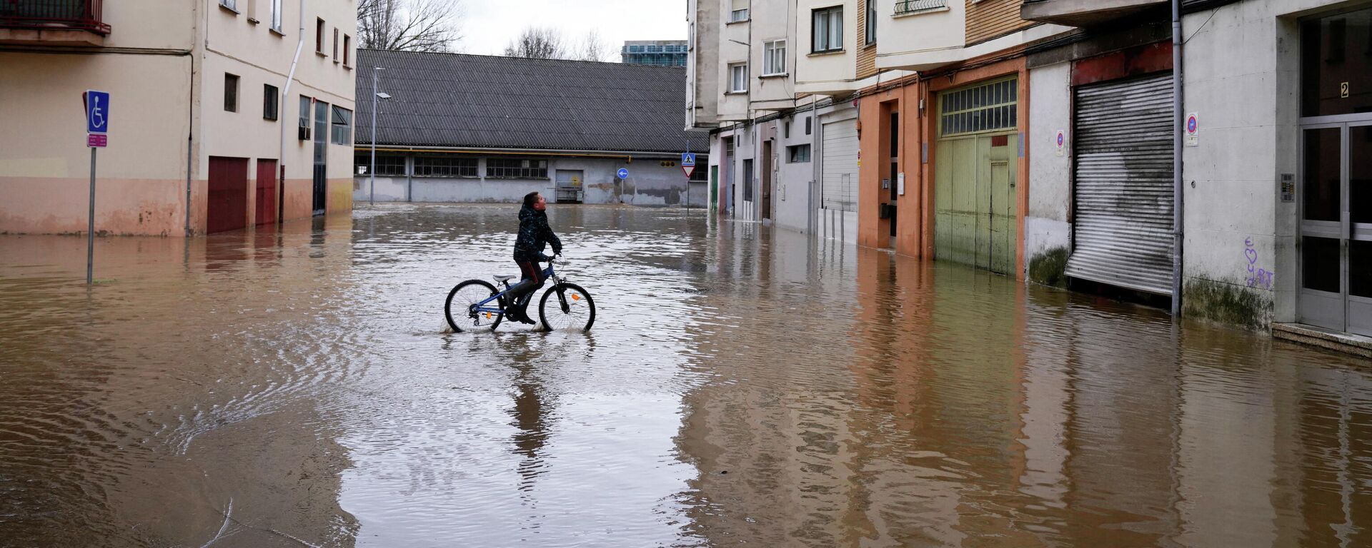 Inundación en Villava, España - Sputnik Mundo, 1920, 11.12.2021