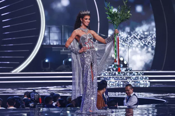 La italiana Caterina Di Fuccia con el traje nacional. La italiana Caterina Di Fuccia con el traje nacional. - Sputnik Mundo