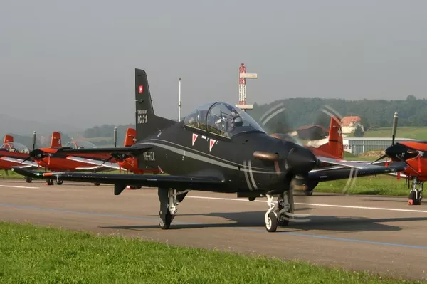 PC-21 maniobrando PC-21 maniobrando - Sputnik Mundo