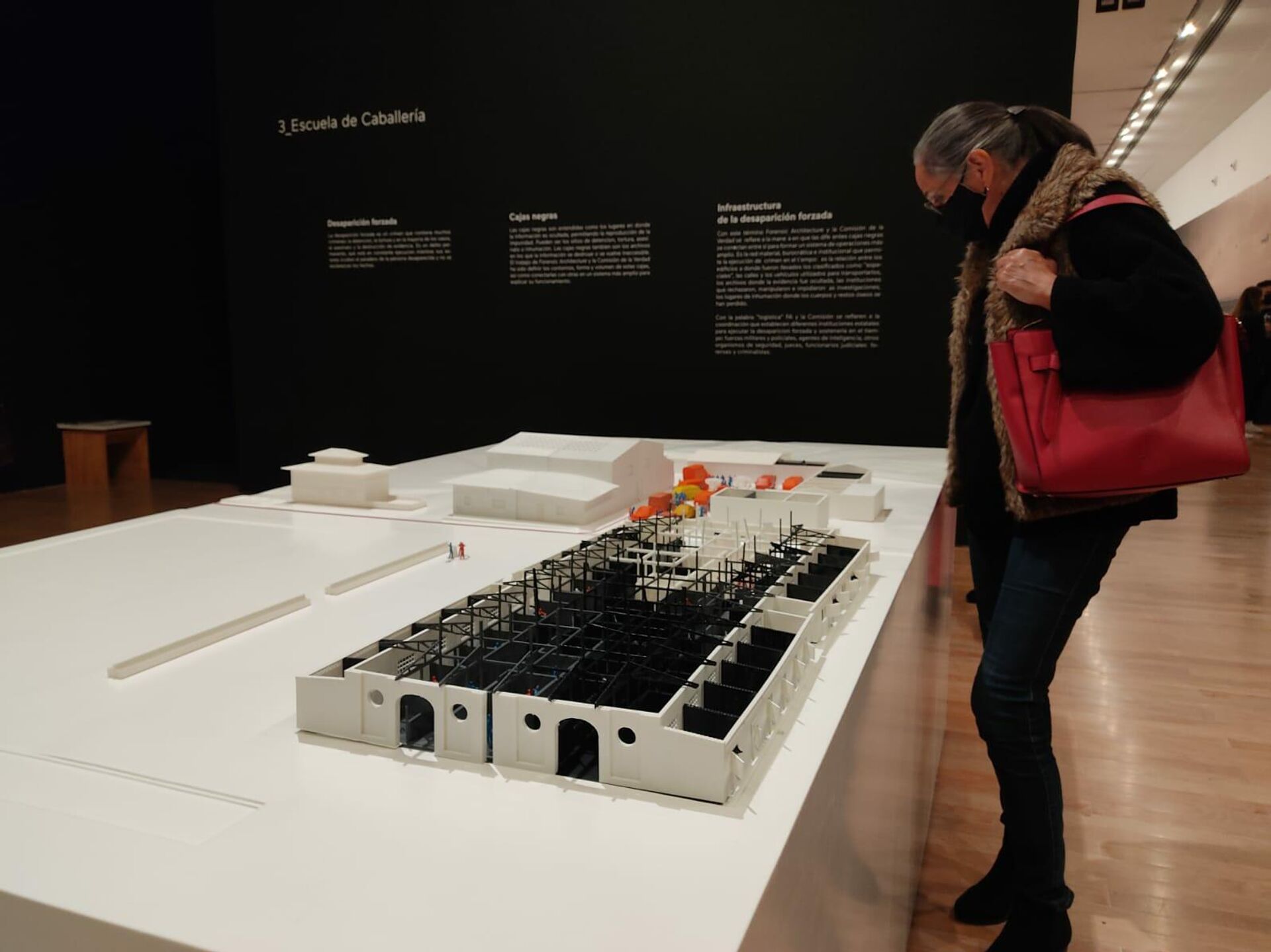 Representación de las sedes militares donde presuntamente llevaron a los sobrevivientes del Palacio de Justicia - Sputnik Mundo, 1920, 16.12.2021