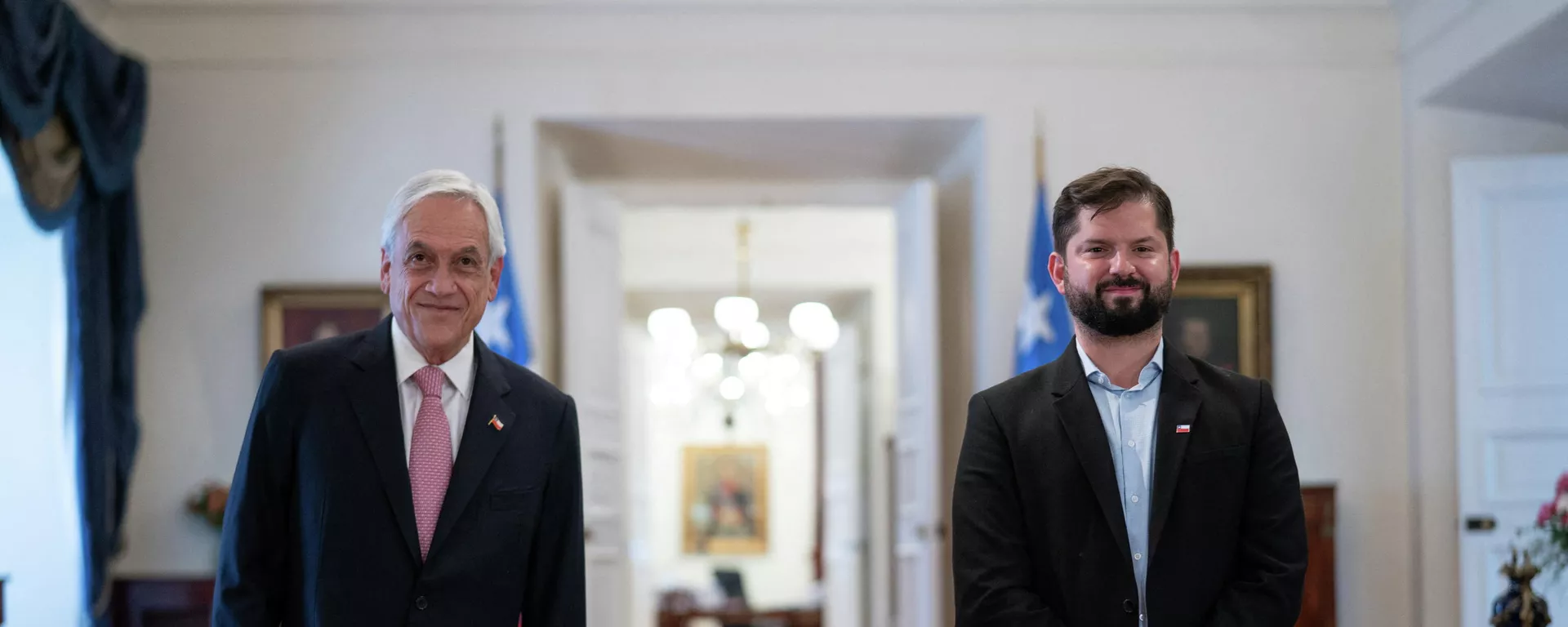 El presidente en ejercicio, Sebastián Piñera, y el virtual presidente electo de Chile, Gabriel Boric El presidente en ejercicio, Sebastián Piñera, y el virtual presidente electo de Chile, Gabriel Boric - Sputnik Mundo, 1920, 04.01.2022