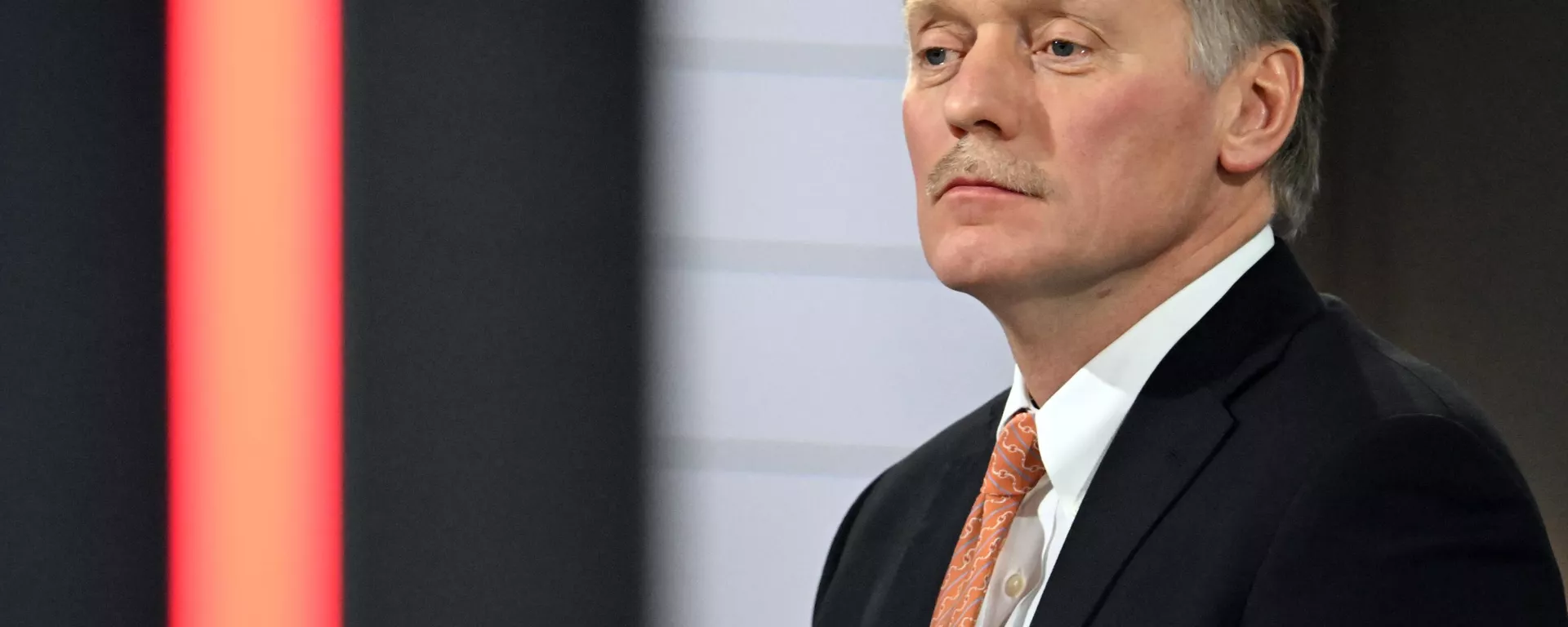 El portavoz del Kremlin, Dmitri Peskov, en una rueda de prensa de Vladímir Putin El portavoz del Kremlin, Dmitri Peskov, en una rueda de prensa de Vladímir Putin - Sputnik Mundo, 1920, 26.05.2024