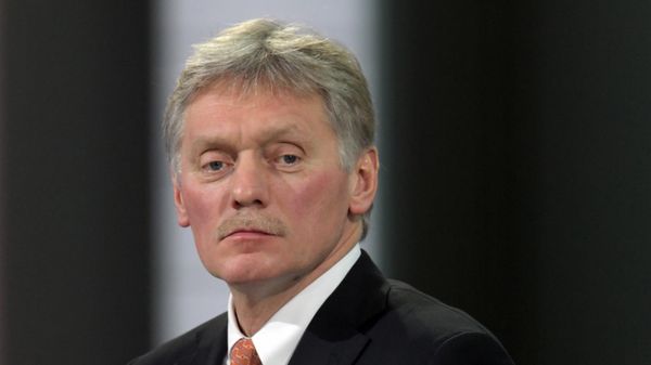 El portavoz del Kremlin, Dmitri Peskov, en una rueda de prensa de Vladímir Putin - Sputnik Mundo