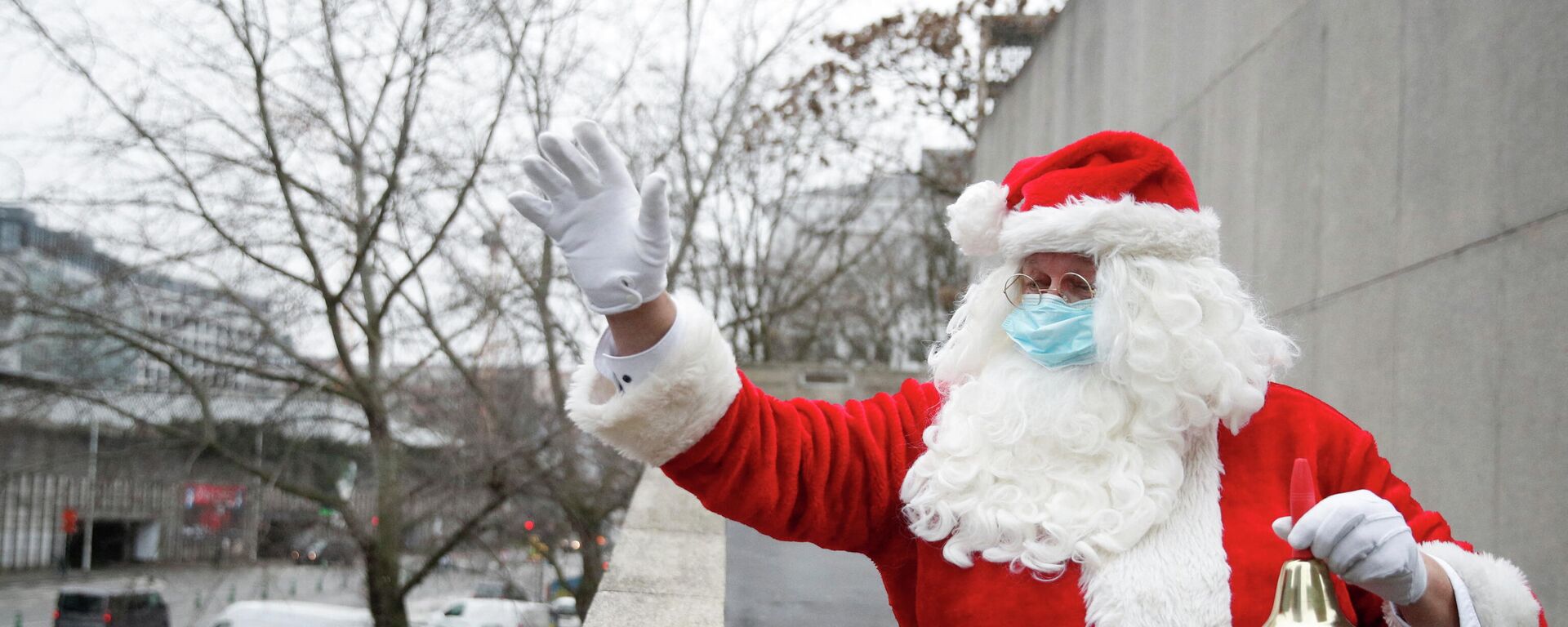 El Papá Noel en Bruselas, Bélgica, el 24 de diciembre - Sputnik Mundo, 1920, 25.12.2021