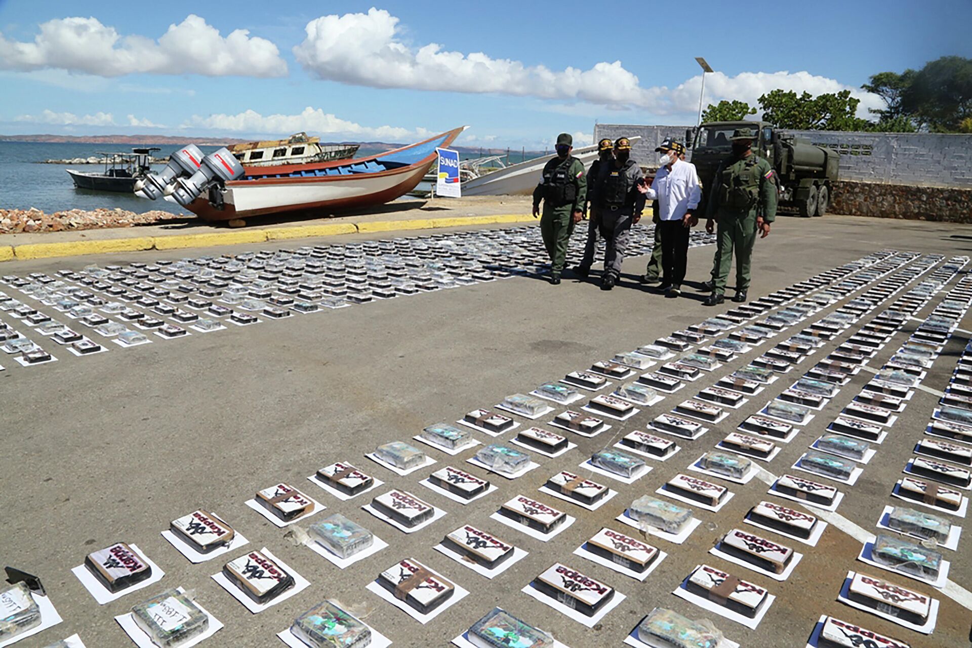 Richard López Vargas, tras un operativo de incautación de droga en el estado Sucre, en el oriente de Venezuela - Sputnik Mundo, 1920, 27.12.2021