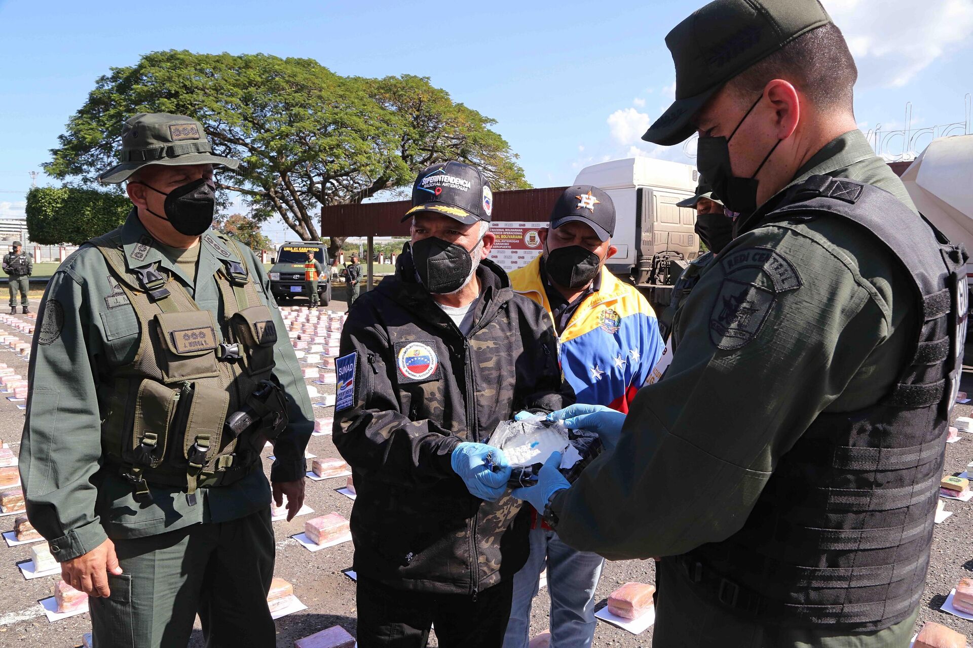 Richard López Vargas, superintendente Nacional Antidrogas de Venezuela, durante procedimiento antinarcóticos en el centro del país - Sputnik Mundo, 1920, 27.12.2021