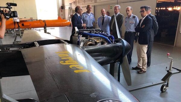 Visita del consejero de Transformación Económica al CEDEA   - Sputnik Mundo