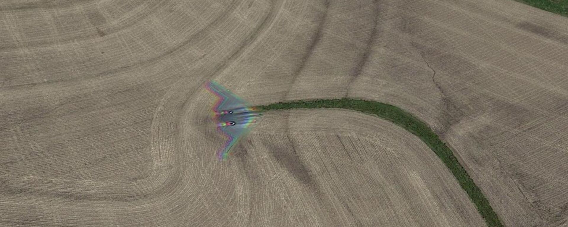 Bombardero B-2 Spirit en un campo de Missouri, en Estados Unidos. Bombardero B-2 Spirit en un campo de Missouri, en Estados Unidos. - Sputnik Mundo, 1920, 28.12.2021