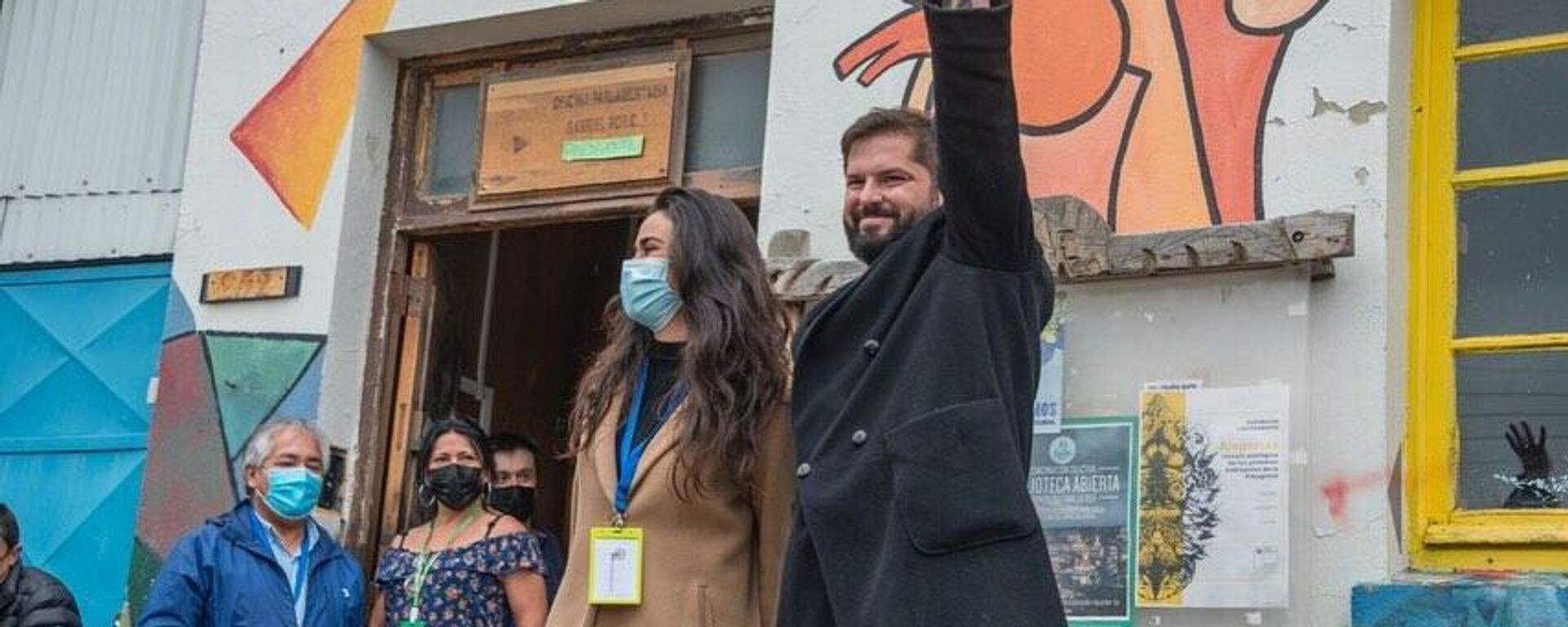 Gabriel Boric y la diputada electa Javiera Morales - Sputnik Mundo, 1920, 30.12.2021