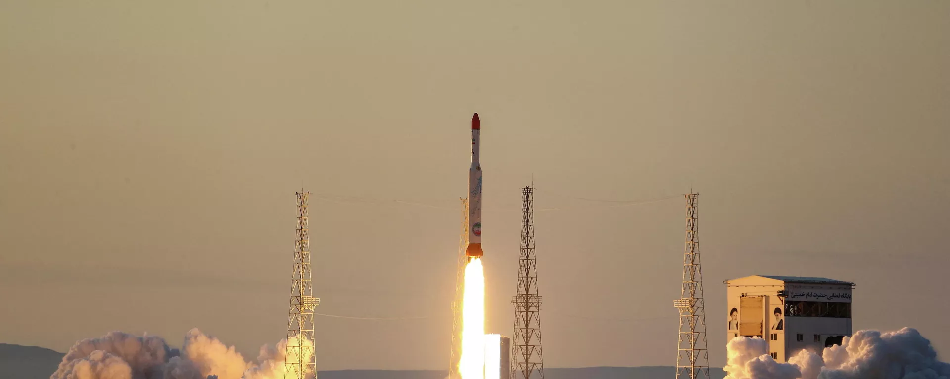 El lanzamiento del vehículo espacial Simorgh El lanzamiento del vehículo espacial Simorgh - Sputnik Mundo, 1920, 31.12.2021