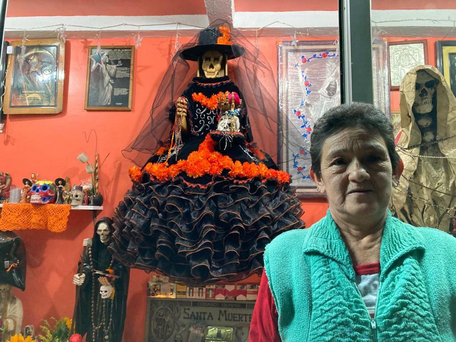 Doña Angélica fue la fundadora de un altar a la Santa Muerte en la colonia Pensil, en la CDMX  - Sputnik Mundo, 1920, 31.12.2021