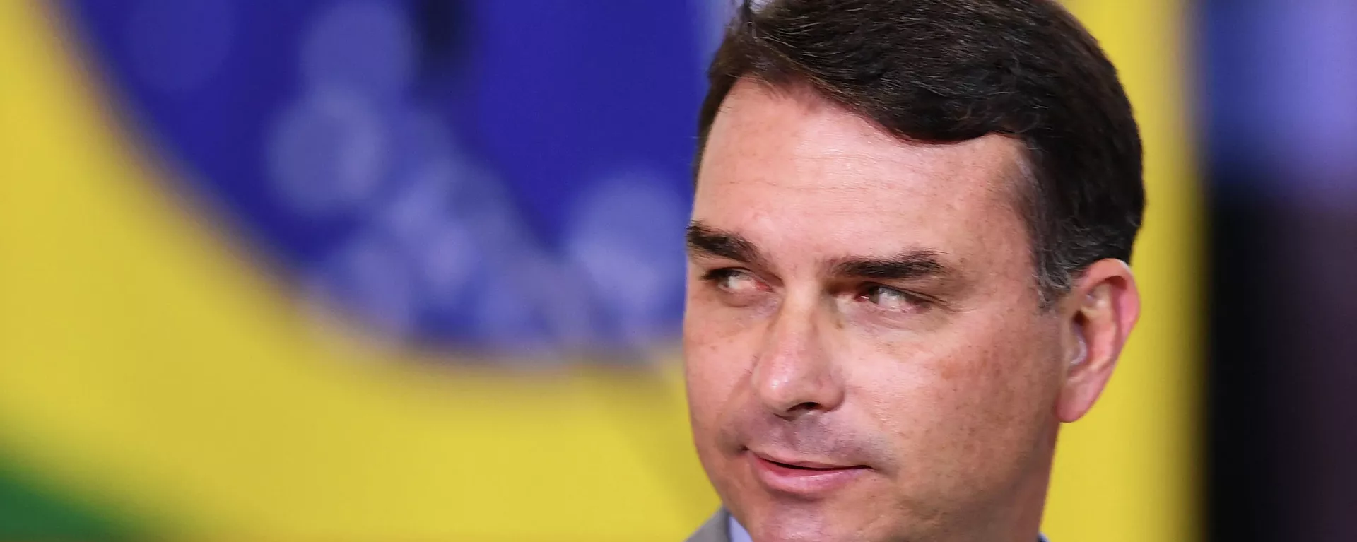 Uno de los hijos del presidente brasileño, el senador Flávio Bolsonaro Uno de los hijos del presidente brasileño, el senador Flávio Bolsonaro - Sputnik Mundo, 1920, 03.01.2022