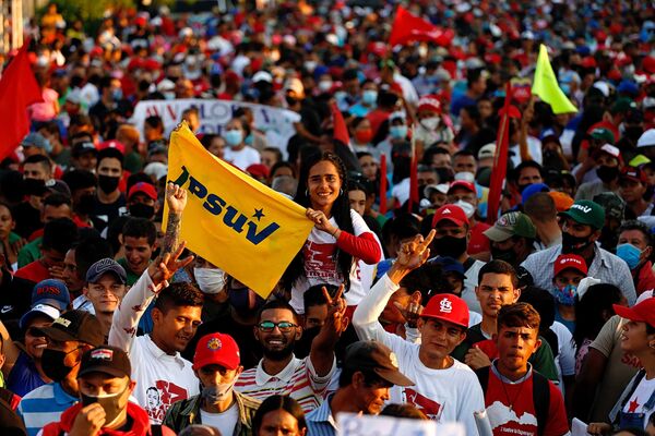 Multitudinario cierre de campaña del PSUV en Barinas - Sputnik Mundo