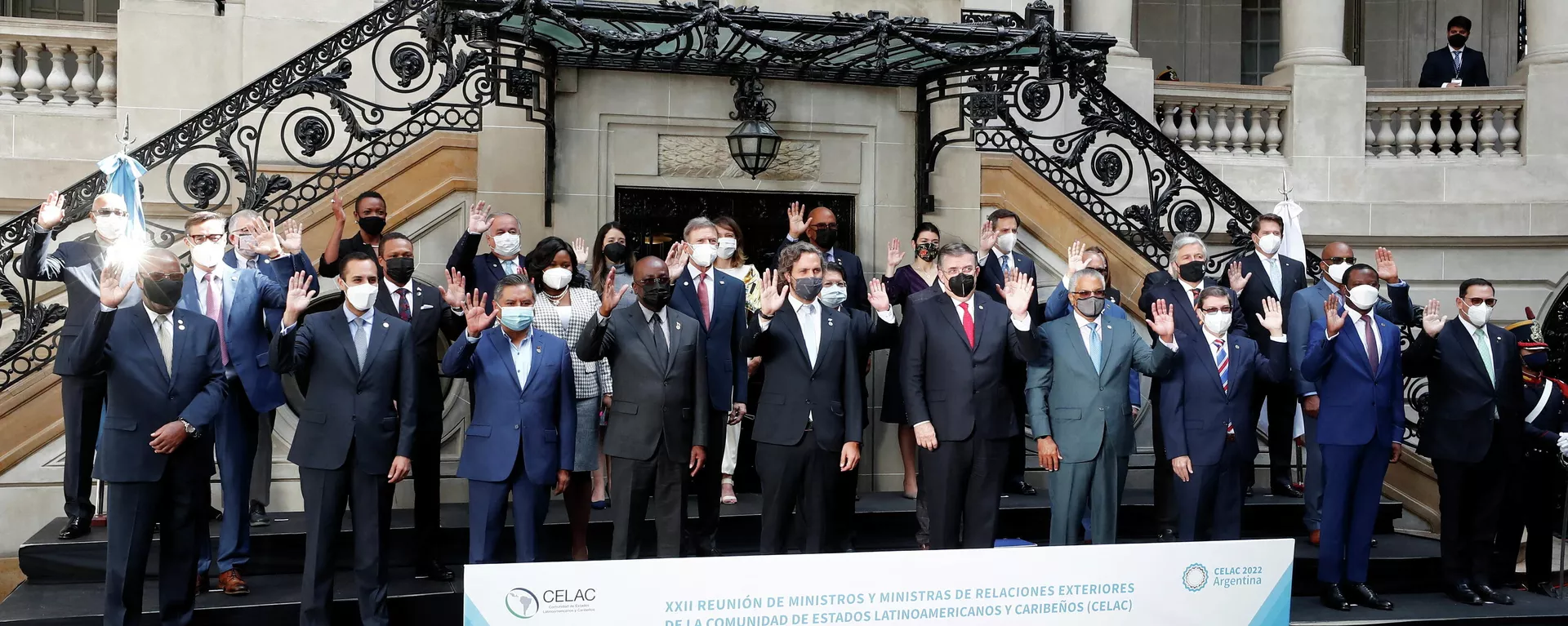 Foto familiar de la cumbre de la Celac realizada en Buenos Aires, Argentina, en enero de 2022 Foto familiar de la cumbre de la Celac realizada en Buenos Aires, Argentina, en enero de 2022 - Sputnik Mundo, 1920, 07.01.2022