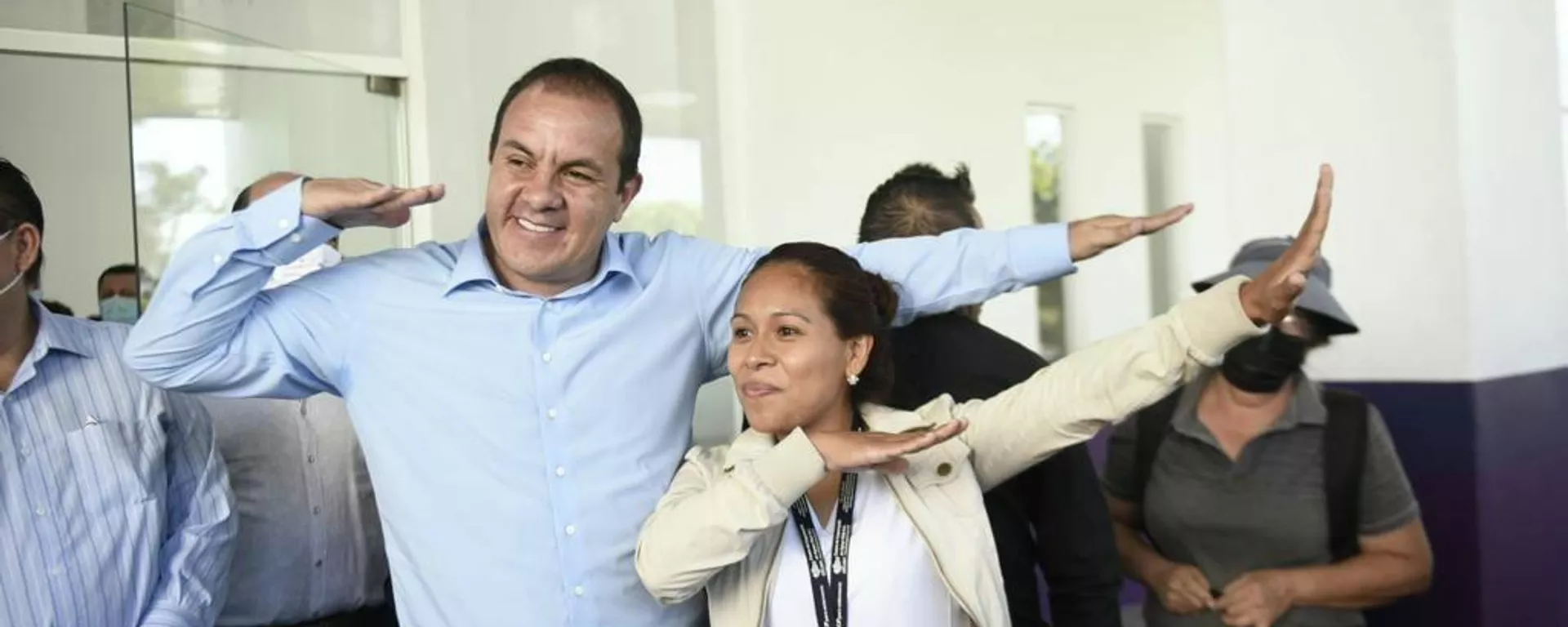 El gobernador mexicano Cuauhtémoc Blanco durante un acto público El gobernador mexicano Cuauhtémoc Blanco durante un acto público - Sputnik Mundo, 1920, 10.01.2022