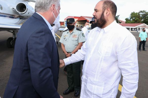 Arribo de Miguel Díaz-Canel, presidente de Cuba, a Nicaragua para participar en la juramentación del presidente Daniel Ortega, reelecto para el quinquenio 2022-2027 - Sputnik Mundo
